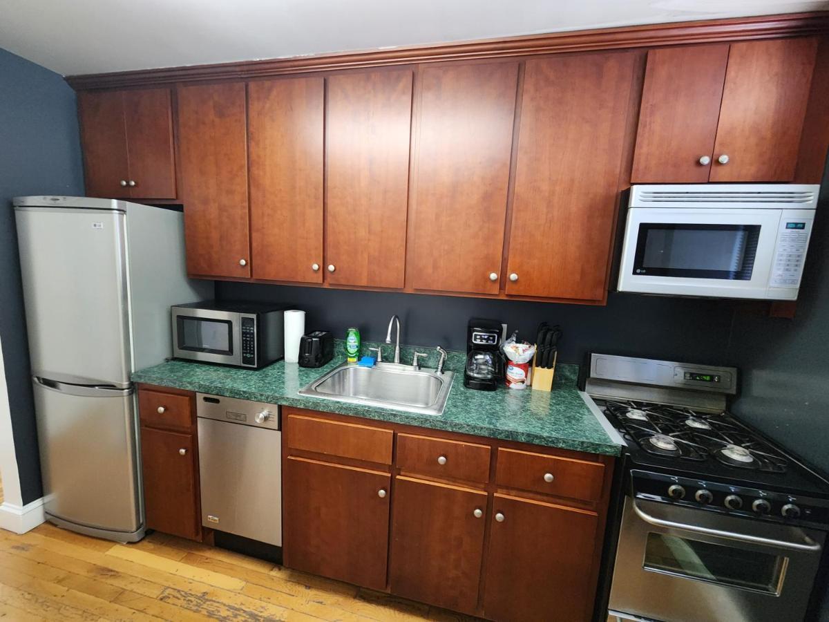 Spacious 3 Bedroom Apartment Mins To Nyc! Union City Bagian luar foto